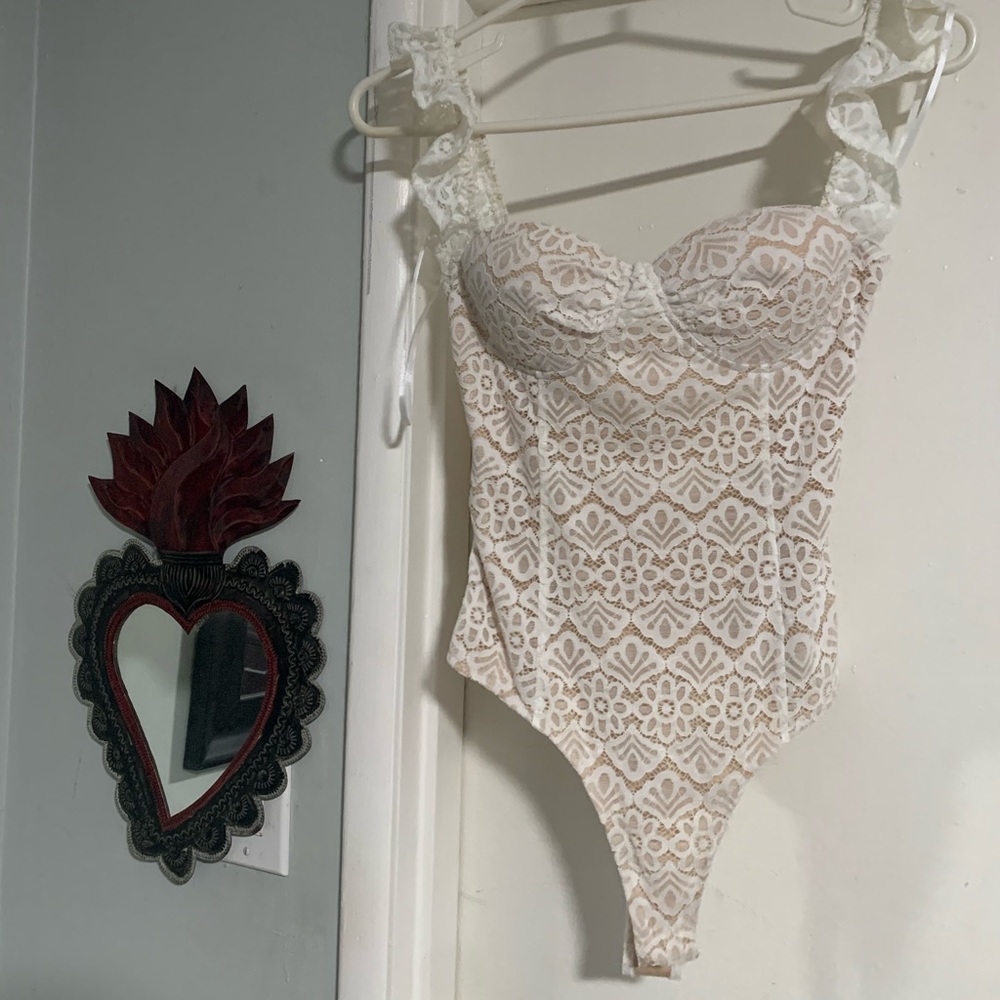 Lace bodysuit